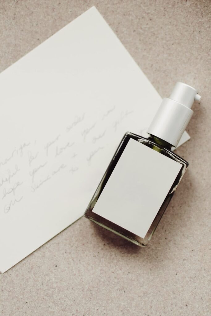 Parfym, blommig & varm